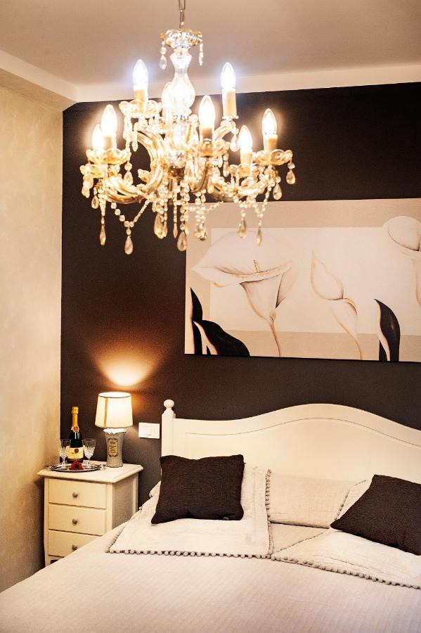 La Rocchetta Bed & Breakfast Valeggio sul Mincio Luaran gambar