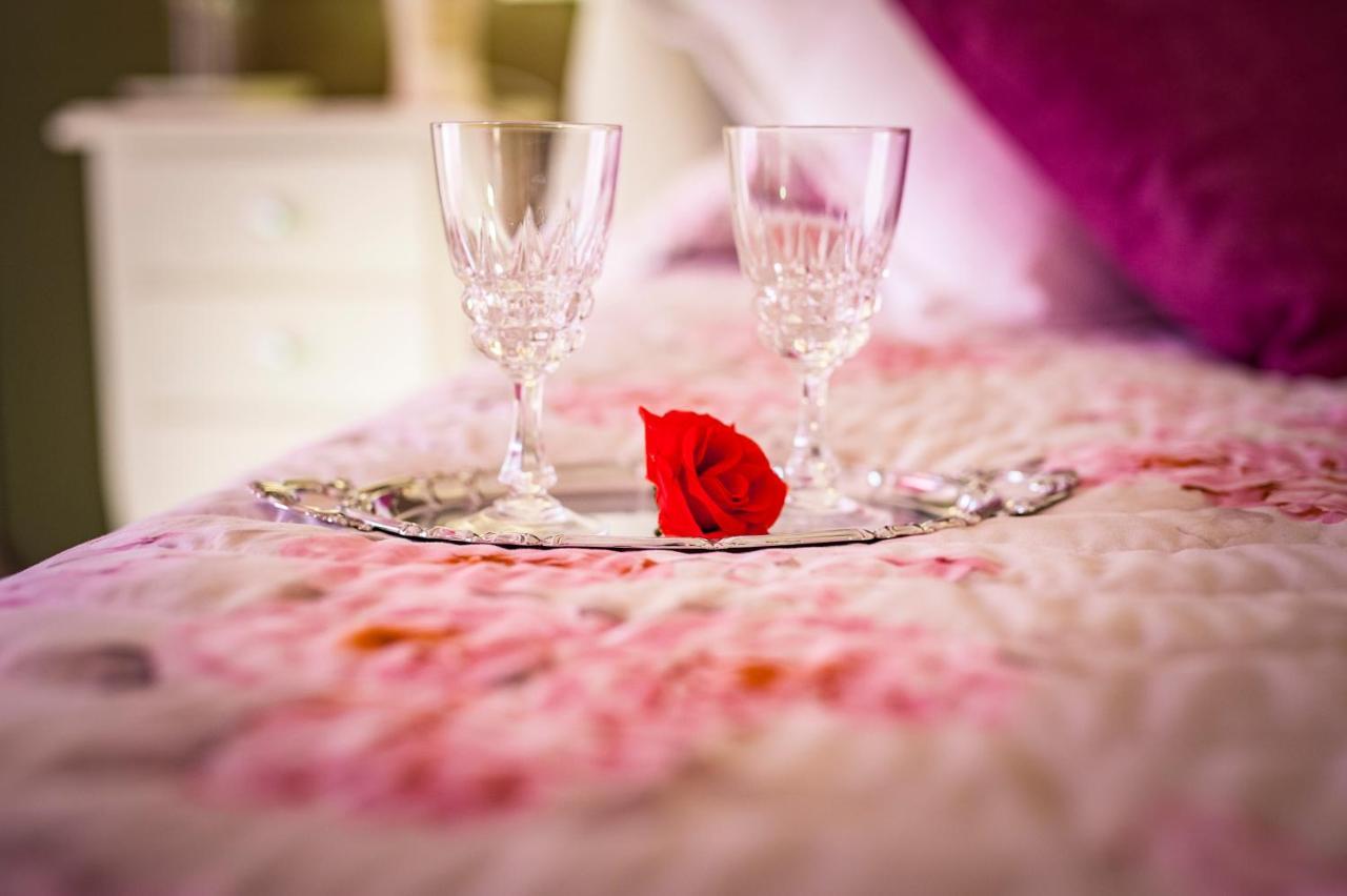 La Rocchetta Bed & Breakfast Valeggio sul Mincio Luaran gambar